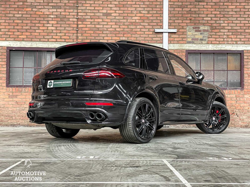 Porsche Cayenne S E-Hybrid 3.0 V6 416pk Sport-Chrono 2015 ORIG-NL, HR-863-Z