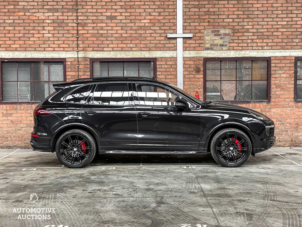 Porsche Cayenne S E-Hybrid 3.0 V6 416pk Sport-Chrono 2015 ORIG-NL, HR-863-Z