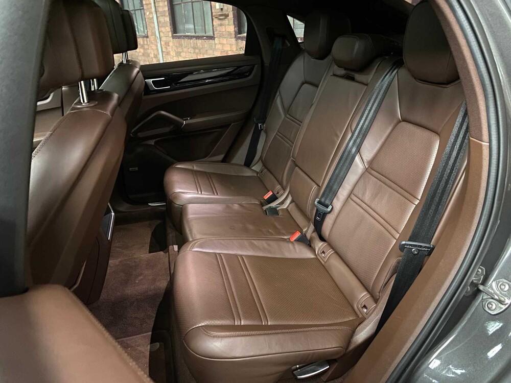 Porsche Cayenne Coupe E-Hybrid 3.0 V6 Sport-Chrono 470pk 2021 ORIG-NL, K-103-NB