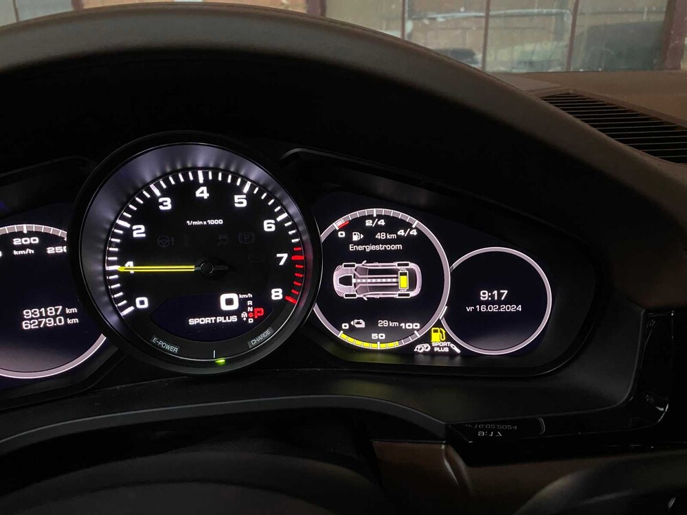 Porsche Cayenne Coupe E-Hybrid 3.0 V6 Sport-Chrono 470pk 2021 ORIG-NL, K-103-NB