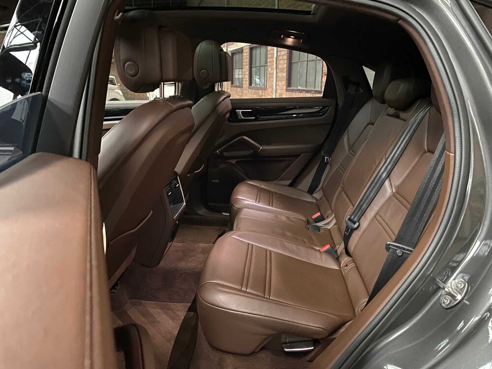 Porsche Cayenne Coupe E-Hybrid 3.0 V6 Sport-Chrono 470pk 2021 ORIG-NL, K-103-NB