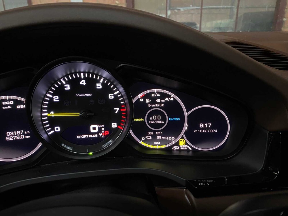 Porsche Cayenne Coupe E-Hybrid 3.0 V6 Sport-Chrono 470pk 2021 ORIG-NL, K-103-NB