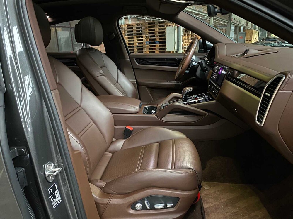 Porsche Cayenne Coupe E-Hybrid 3.0 V6 Sport-Chrono 470pk 2021 ORIG-NL, K-103-NB