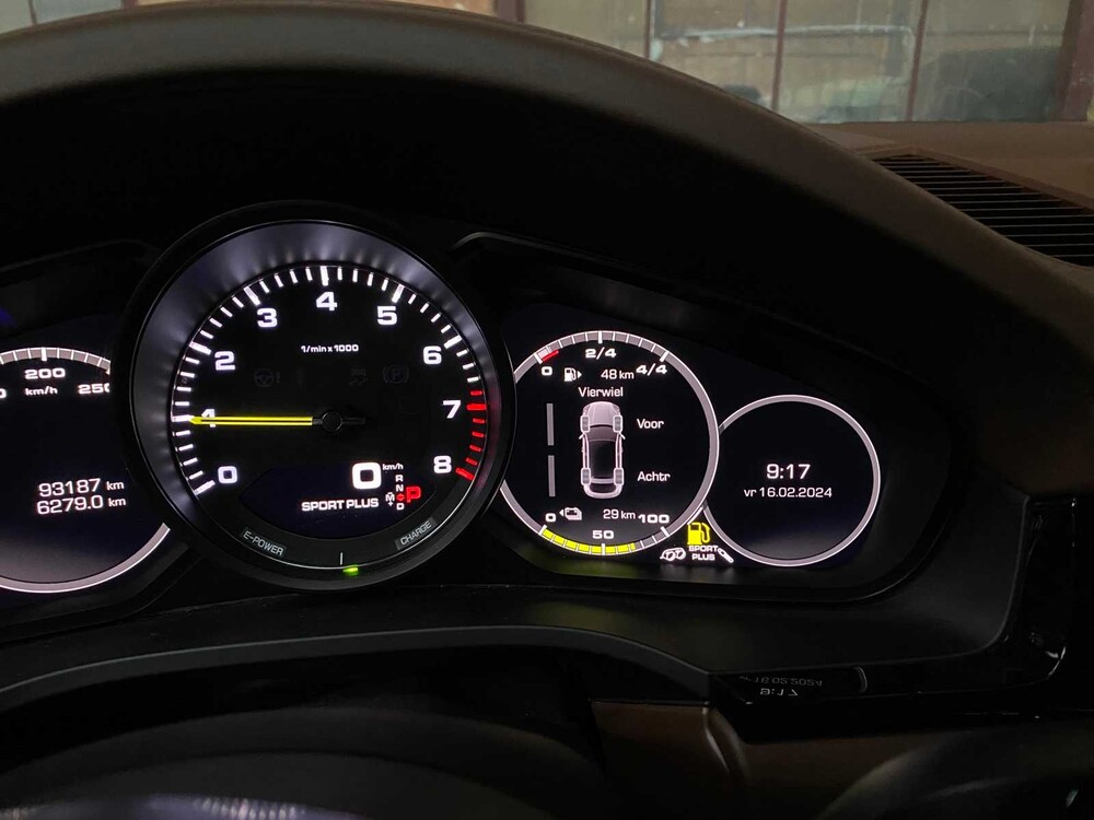 Porsche Cayenne Coupe E-Hybrid 3.0 V6 Sport-Chrono 470pk 2021 ORIG-NL, K-103-NB