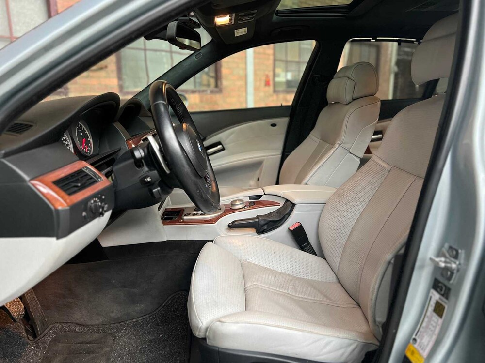 BMW M5 E60 5.0 V10 507pk 2006 -Youngtimer-