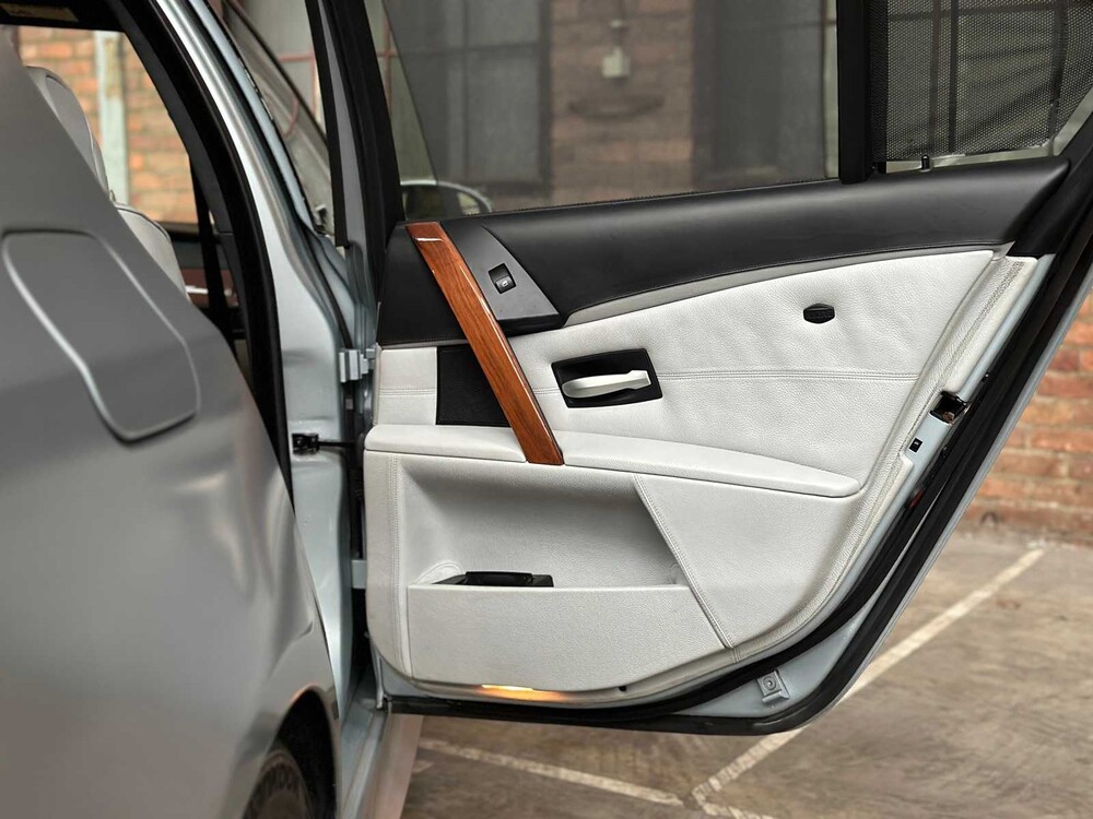 BMW M5 E60 5.0 V10 507pk 2006 -Youngtimer-