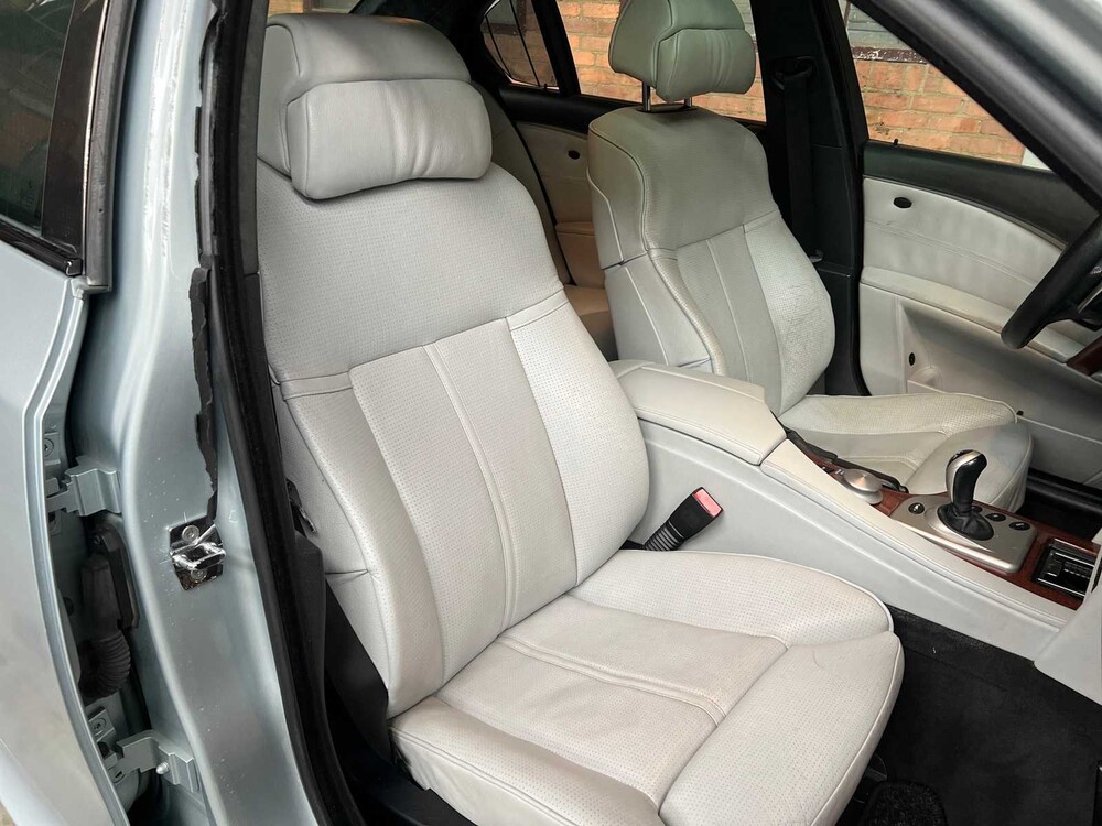 BMW M5 E60 5.0 V10 507pk 2006 -Youngtimer-