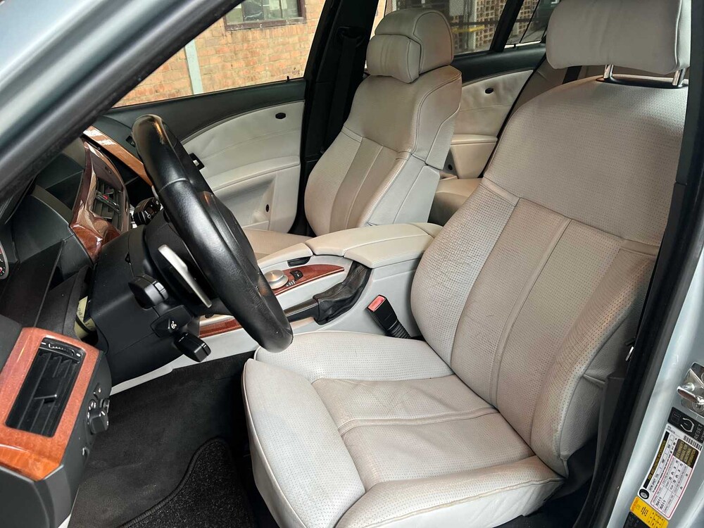 BMW M5 E60 5.0 V10 507pk 2006 -Youngtimer-
