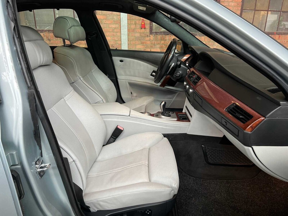BMW M5 E60 5.0 V10 507pk 2006 -Youngtimer-