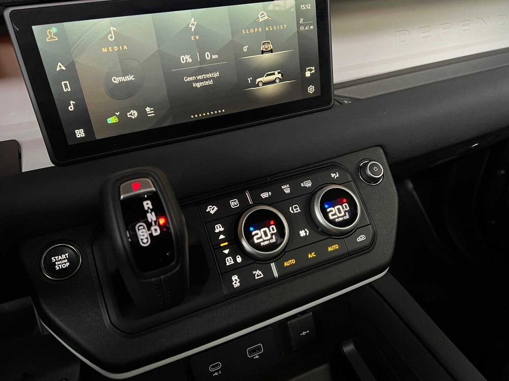 Land Rover Defender P400e SE Hybrid 404pk 2023 -Fabrieksgarantie-