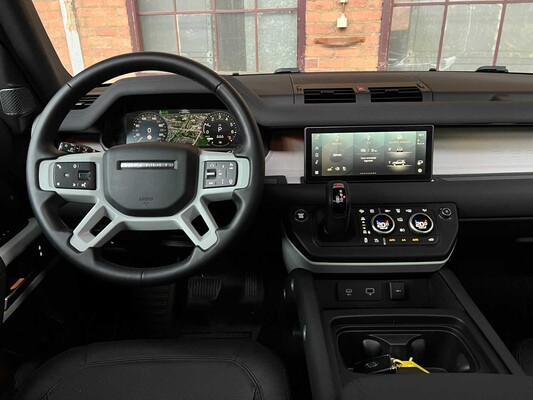 Land Rover Defender P400e SE Hybrid 404hp 2023 -Manufacturer's Warranty-