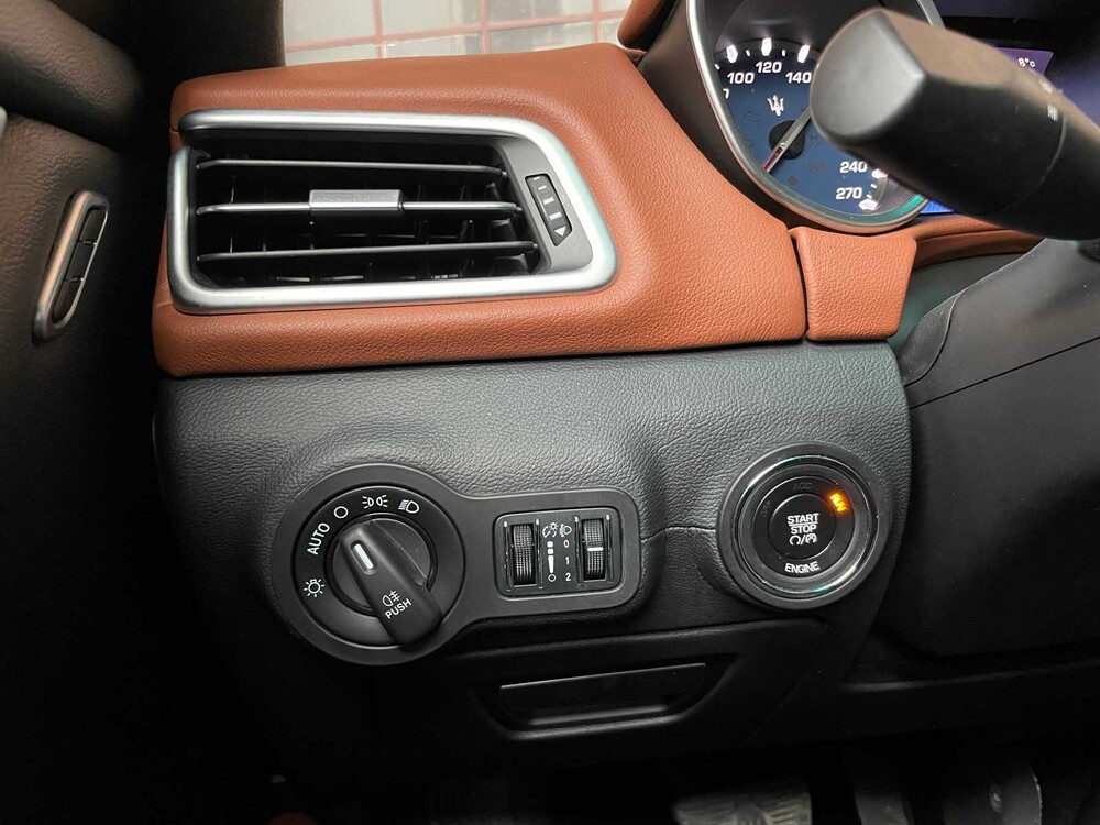 Maserati Ghibli 3.0 V6 D 275pk 2014, X-048-BF