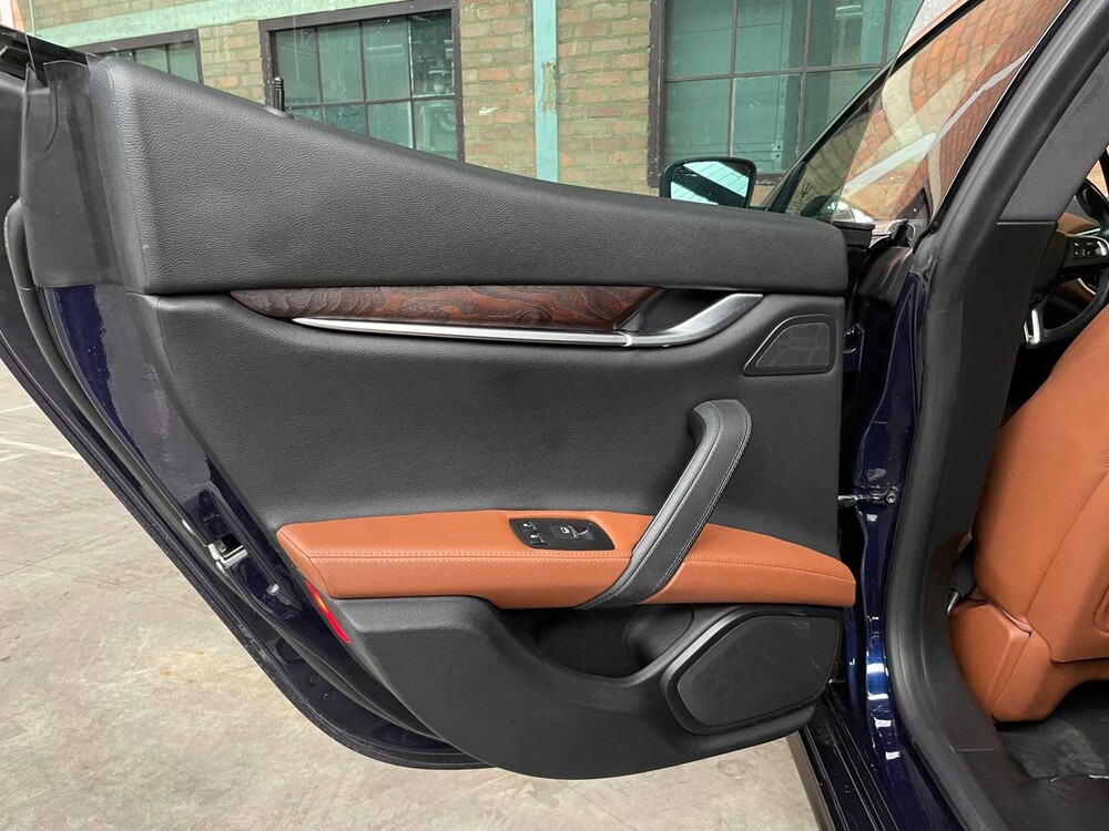 Maserati Ghibli 3.0 V6 D 275pk 2014, X-048-BF