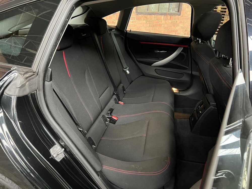 BMW 420i Gran Coupé xDrive Sport Line High Executive 184pk 2015 4-serie, JG-206-G