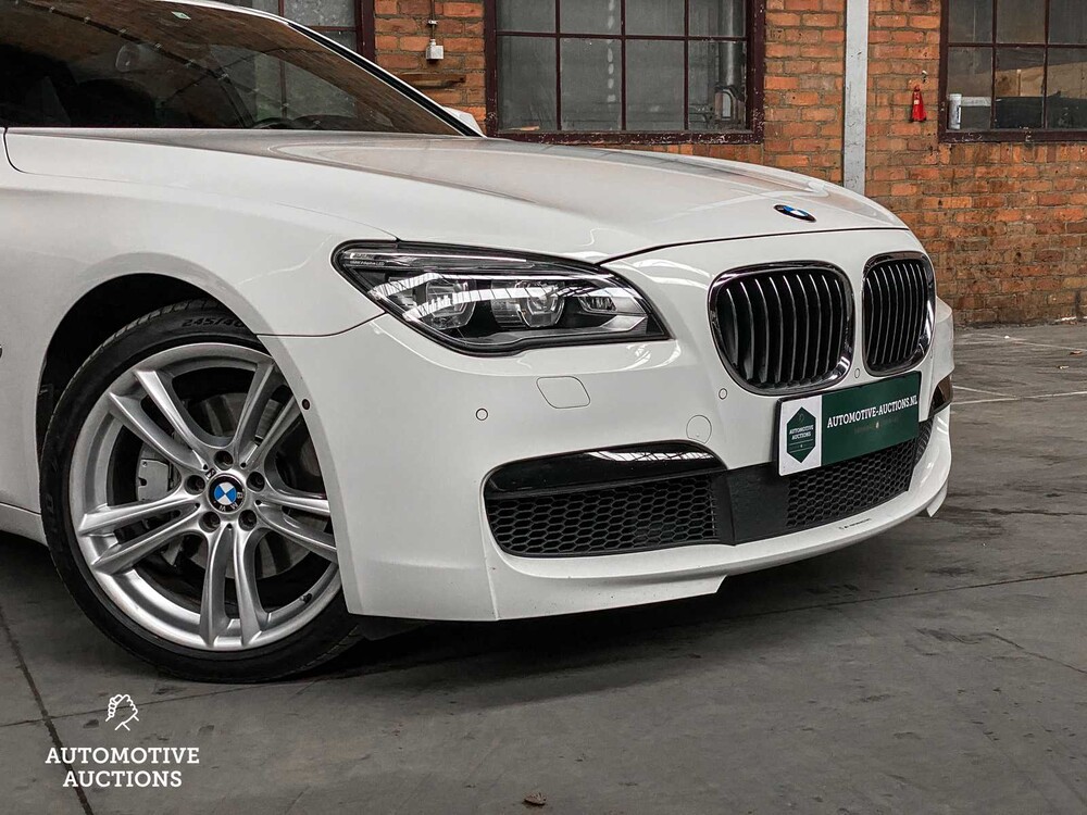 BMW ActiveHybrid7 M-Sport 3.0 L6 354pk 2014