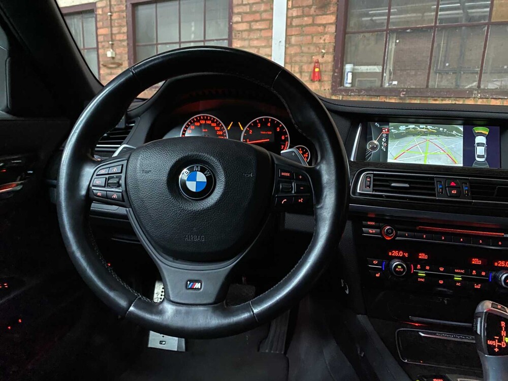 BMW ActiveHybrid7 M-Sport 3.0 L6 354pk 2014