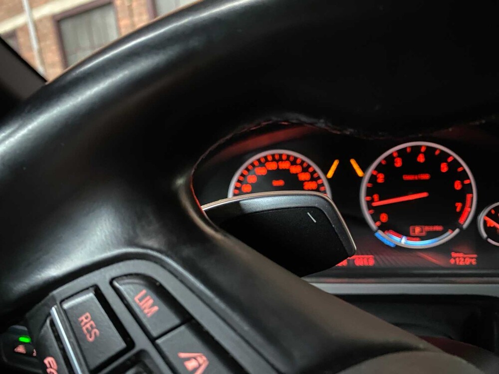 BMW ActiveHybrid7 M-Sport 3.0 L6 354pk 2014