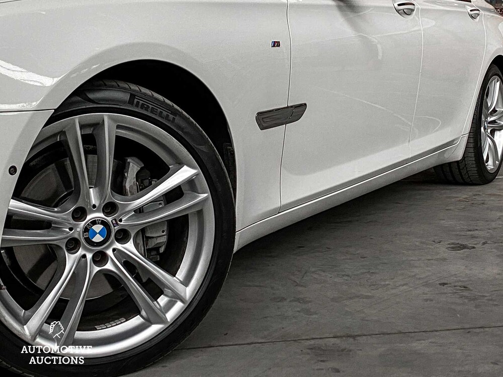 BMW ActiveHybrid7 M-Sport 3.0 L6 354pk 2014