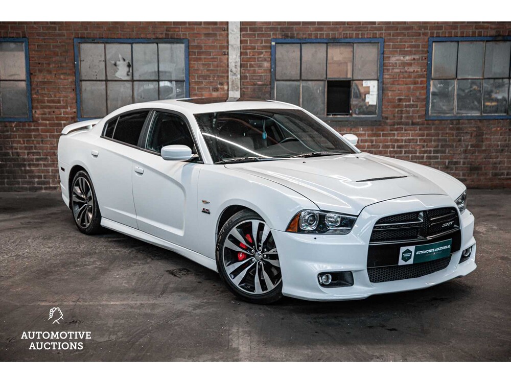Dodge Charger SRT-8 6.4 V8 HEMI 477pk 2014, N-915-JF