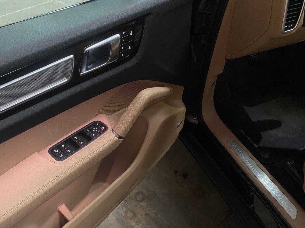 Porsche Cayenne Coupé E-Hybrid 3.0 V6 462pk 2022 -Fabrieksgarantie-