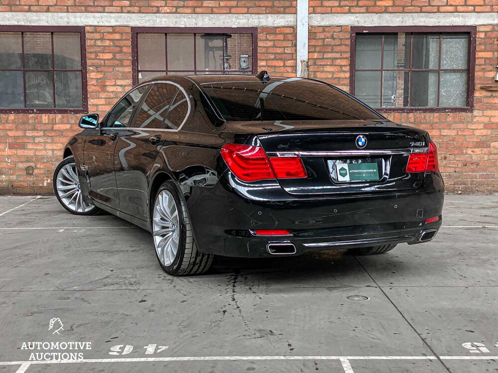 BMW 740i High Executive 3.0 L6 7-serie 326pk 2009