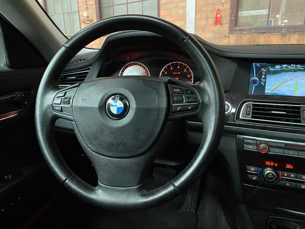 BMW 740i High Executive 3.0 L6 7-serie 326pk 2009