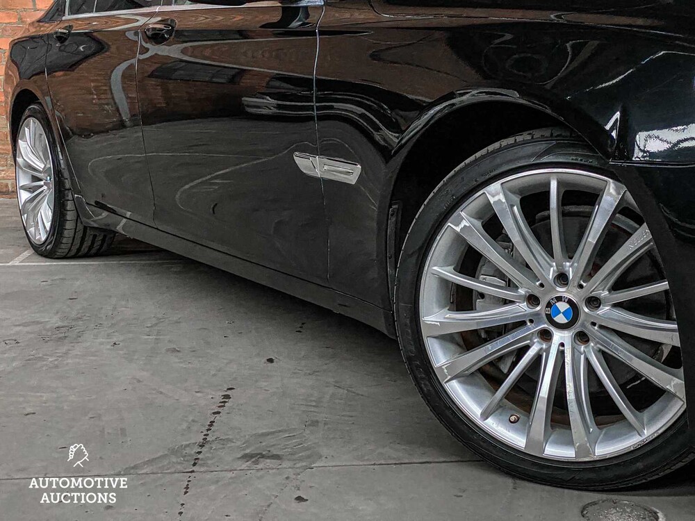BMW 740i High Executive 3.0 L6 7-serie 326pk 2009