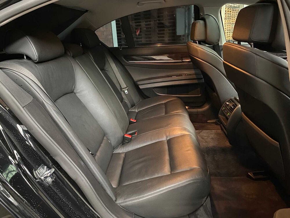 BMW 740i High Executive 3.0 L6 7-serie 326pk 2009