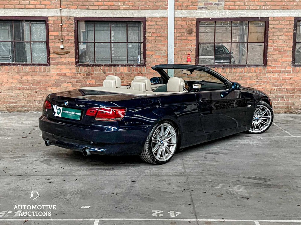 BMW 335i Cabriolet Executive E93 306pk 2008 3-Serie, 86-ZD-LV -Youngtimer-