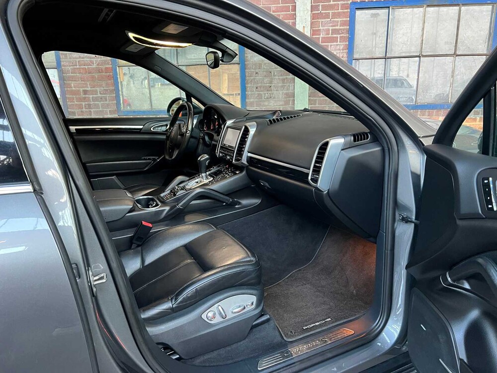 Porsche Cayenne S 4.8 V8 400PS 2011 Sport-Chrono
