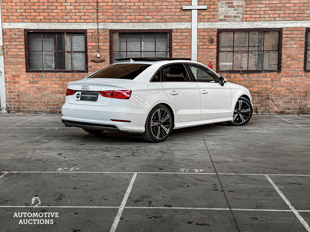 Audi A3 Limousine S-Line 1.4 TFSI CoD Ambition Pro Line S 140pk 2014 ORIG-NL, 7-TXL-63