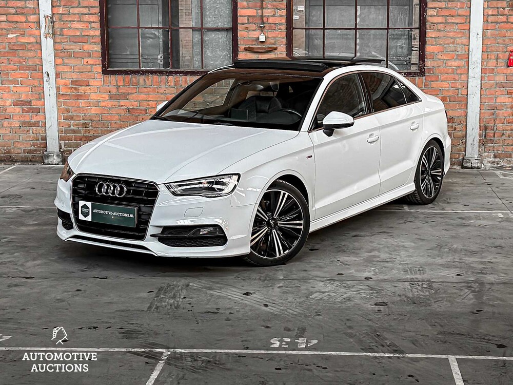 Audi A3 Limousine S-Line 1.4 TFSI CoD Ambition Pro Line S 140pk 2014 ORIG-NL, 7-TXL-63