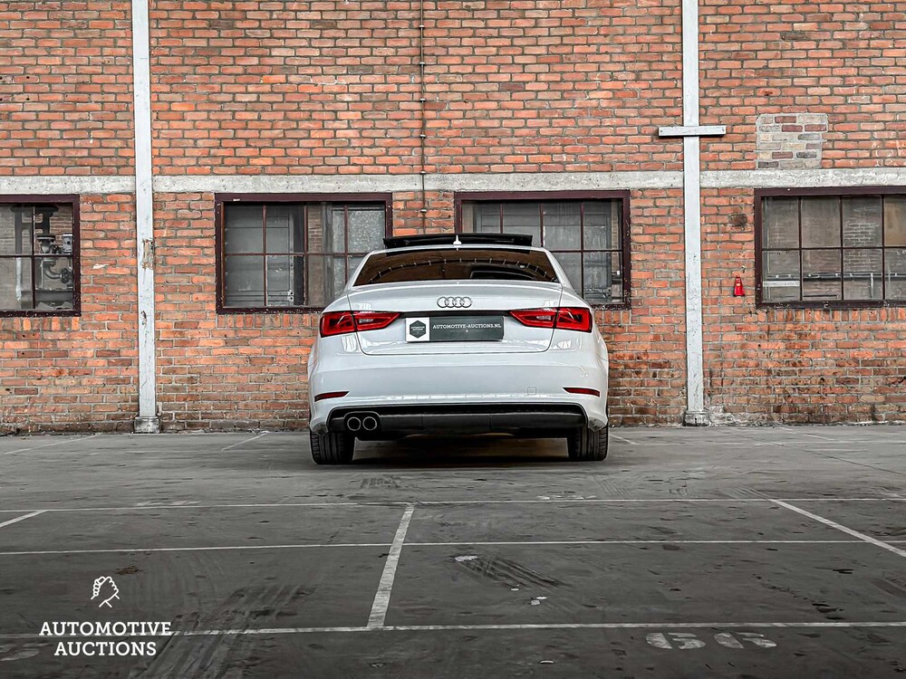 Audi A3 Limousine S-Line 1.4 TFSI CoD Ambition Pro Line S 140pk 2014 ORIG-NL, 7-TXL-63