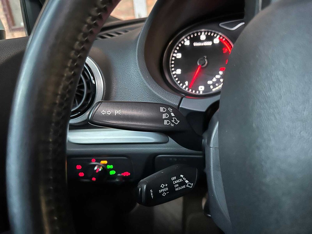 Audi A3 Limousine S-Line 1.4 TFSI CoD Ambition Pro Line S 140pk 2014 ORIG-NL, 7-TXL-63