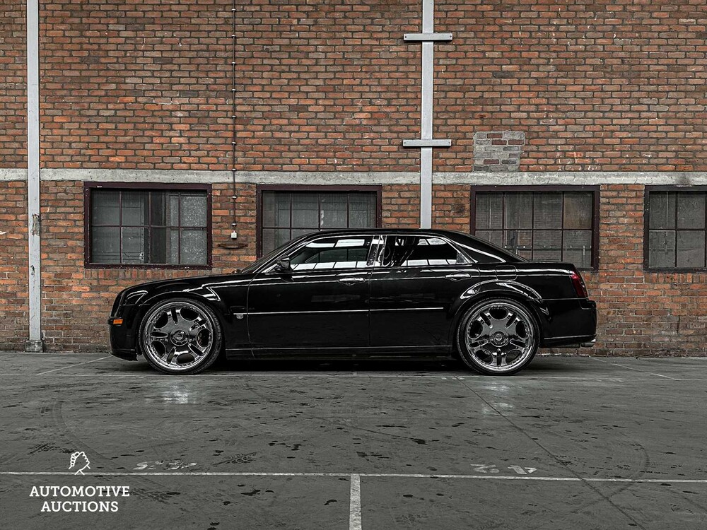 Chrystler 300C SRT8 6.1 V8 425pk 2010