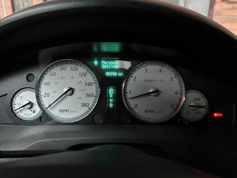 Chrystler 300C SRT8 6.1 V8 425pk 2010