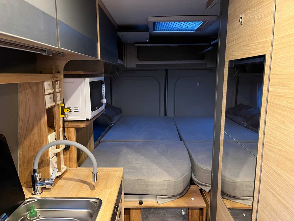 Citroen Possl Trenta 640 140pk 2020