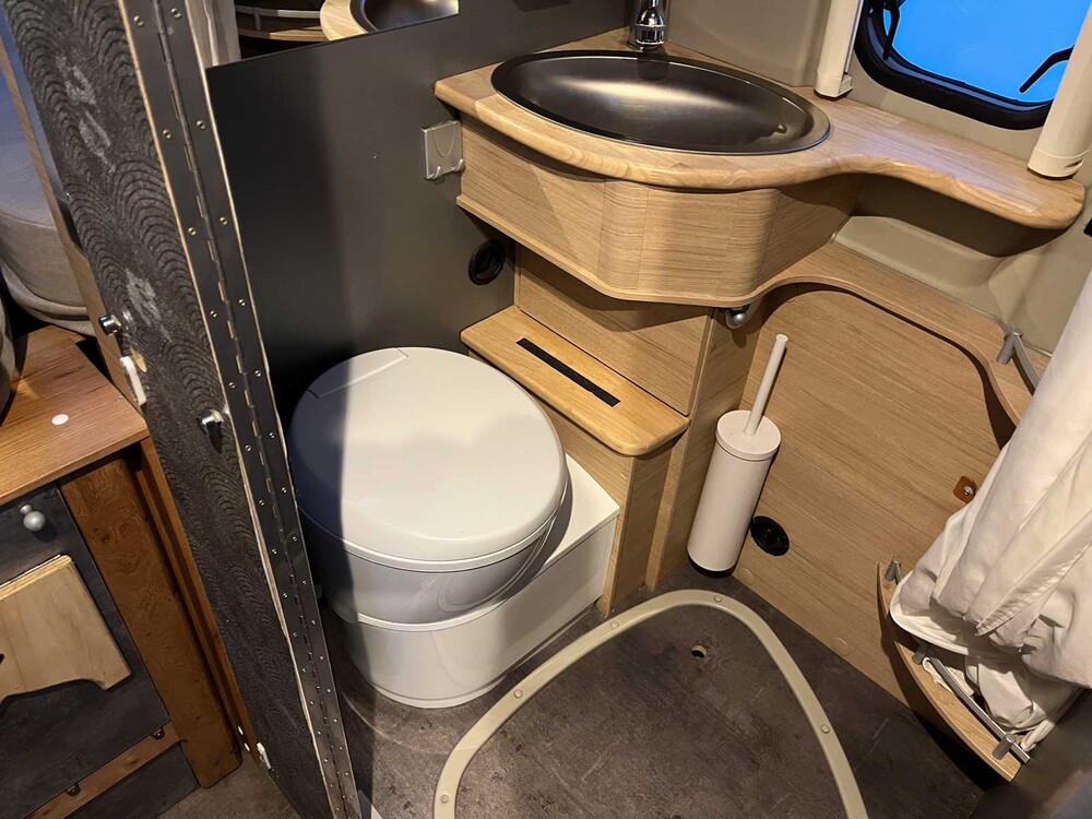 Citroen Possl Trenta 640 140pk 2020