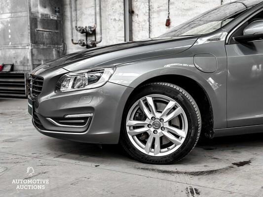 Volvo V60 2.4 D5 Twin Engine Special Edition 163pk 2015, NH-759-L