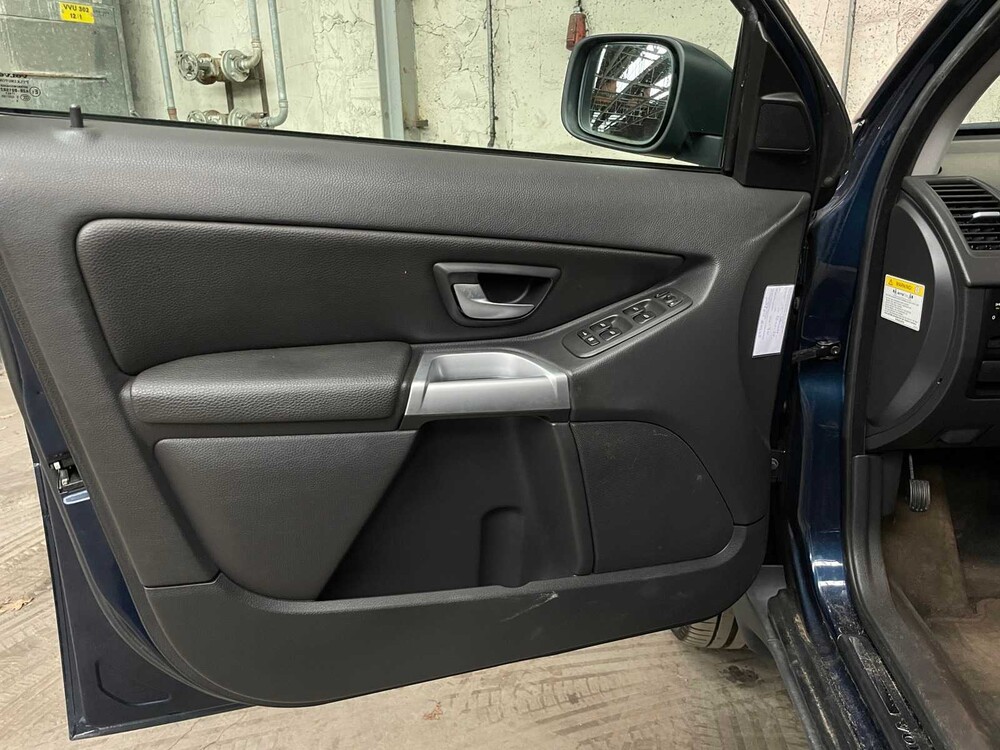 Volvo XC90 2.9 T6 Exclusive 272hp 2004 -Orig. NL-, 43-PJ-GB