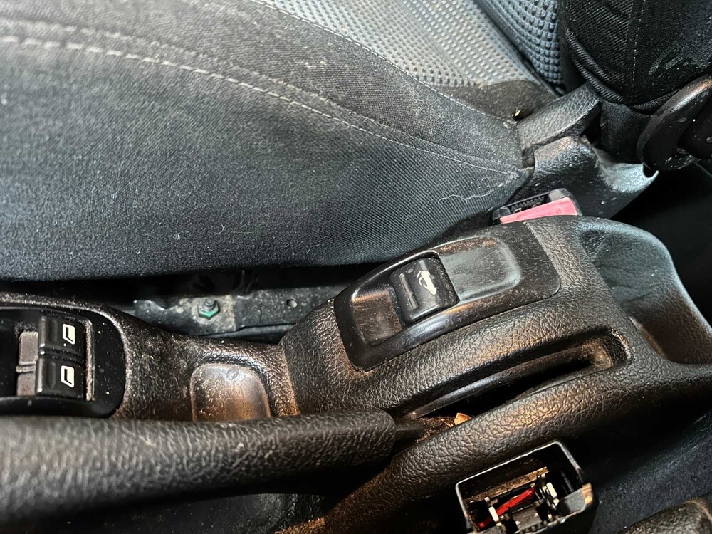 Peugeot 206 CC 1.6-16V 109hp 2006, SF-991-Z