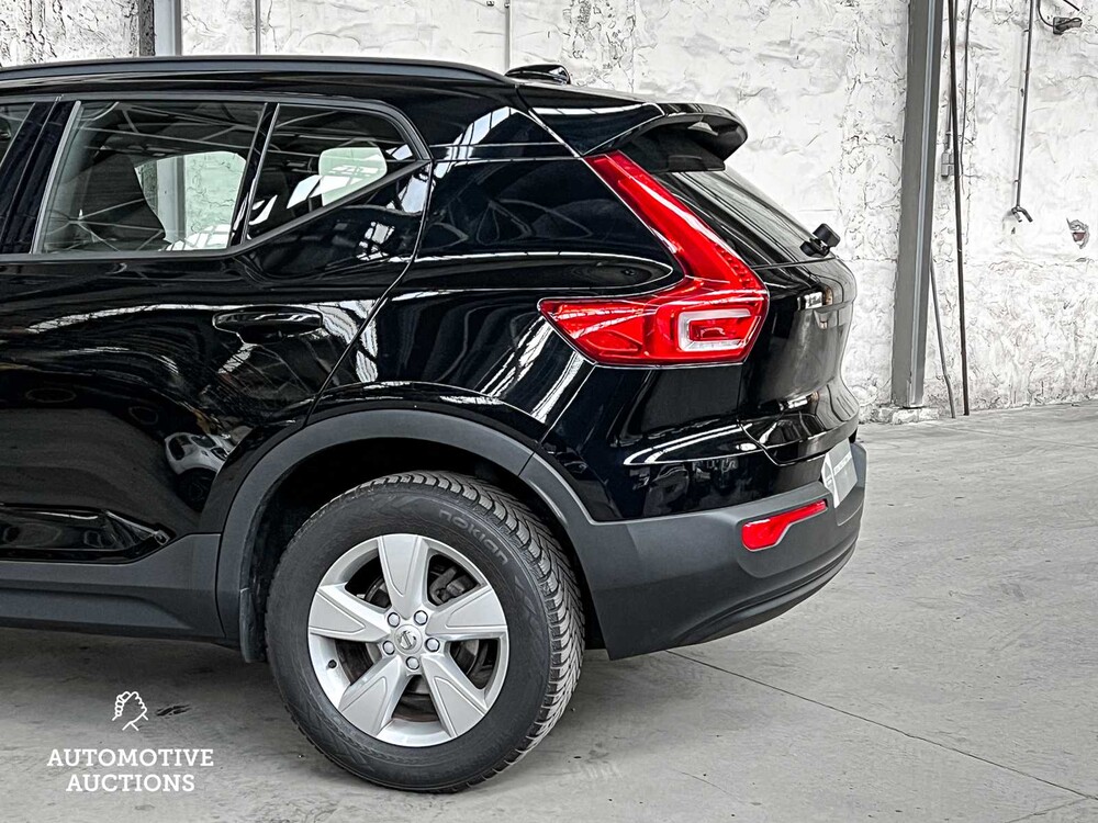 Volvo XC40 Momentum 156PS 2019, X-713-ZB