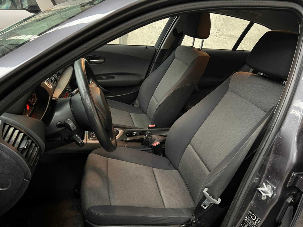 BMW 1-series 118i 129hp 2005 -Orig. NL-, 27-RB-SF