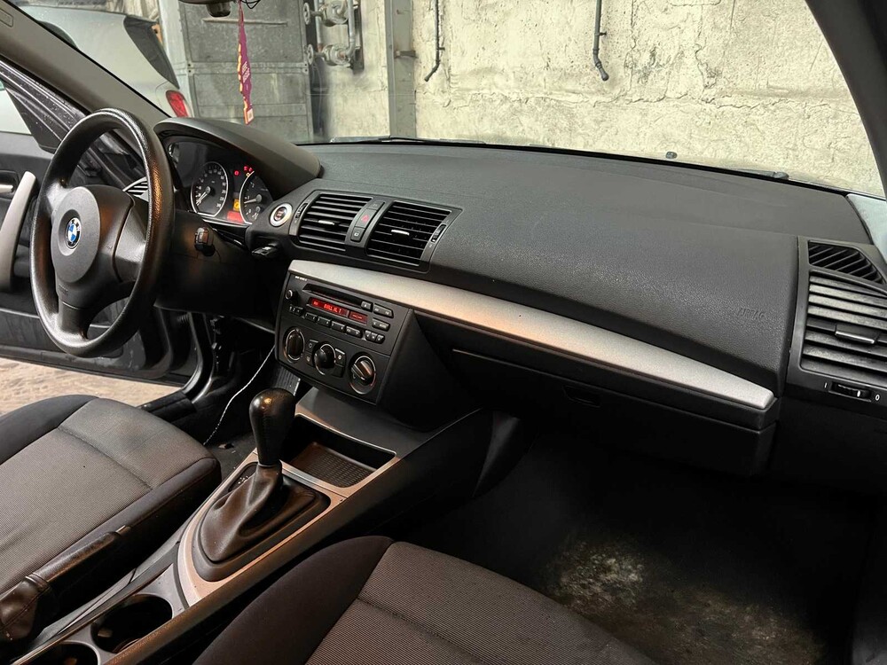 BMW 1-series 118i 129hp 2005 -Orig. NL-, 27-RB-SF