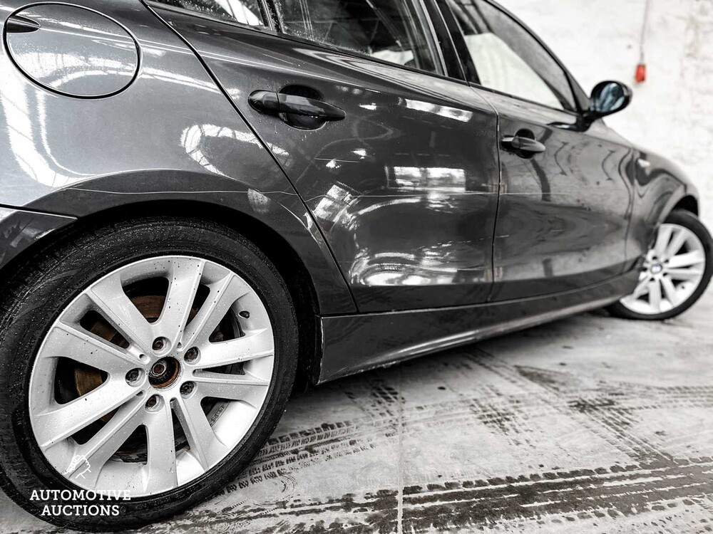 BMW 1-series 118i 129hp 2005 -Orig. NL-, 27-RB-SF