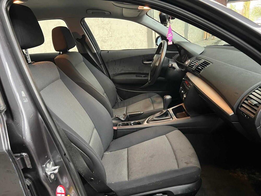 BMW 1-series 118i 129hp 2005 -Orig. NL-, 27-RB-SF