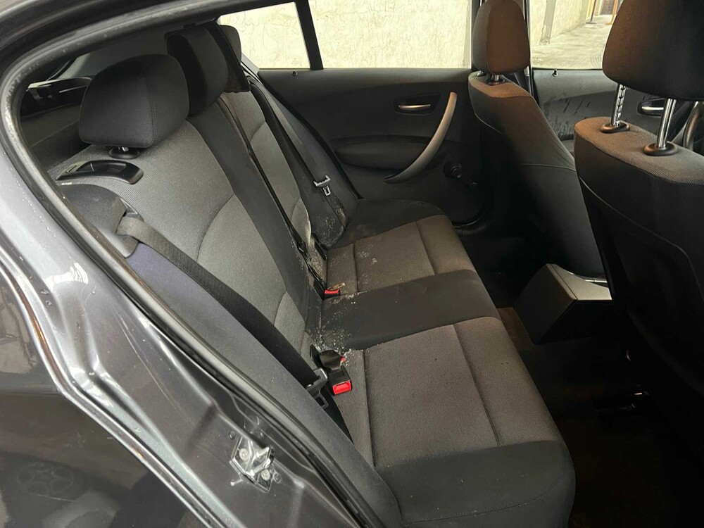 BMW 1-series 118i 129hp 2005 -Orig. NL-, 27-RB-SF