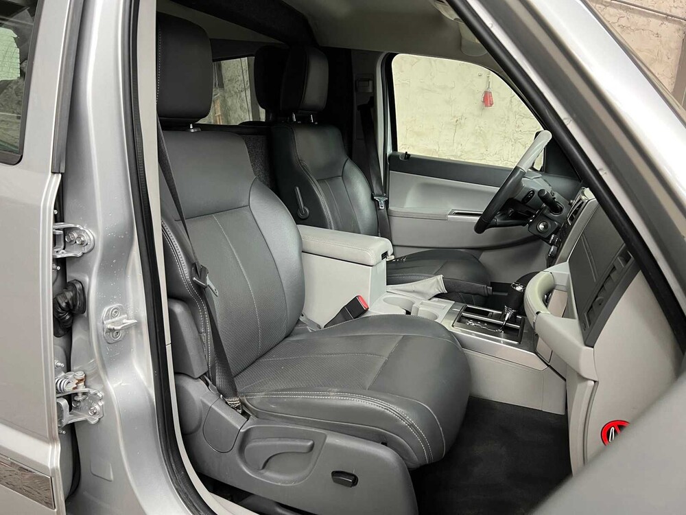 Jeep Cherokee Unlimited 2.8 Crd 177pk 2010 -Orig. NL-, 02-VTJ-5