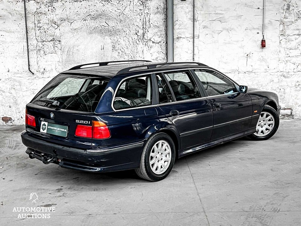 BMW 5 Series Touring 520i 150hp, 25-FP-DS