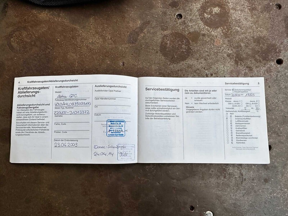 Opel Astra GTC 2.0 T OPC 2009, RB-172-H